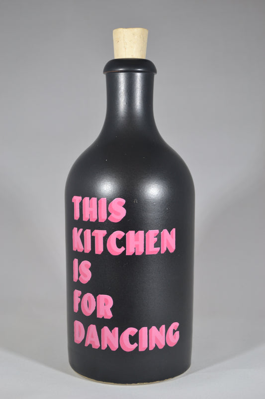 Oliedispenser 'This kitchen is for dancing'